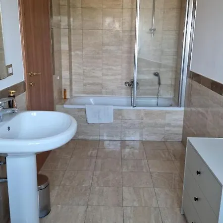 شقة Nolo - Ampio Trilocale Con Terrazzino